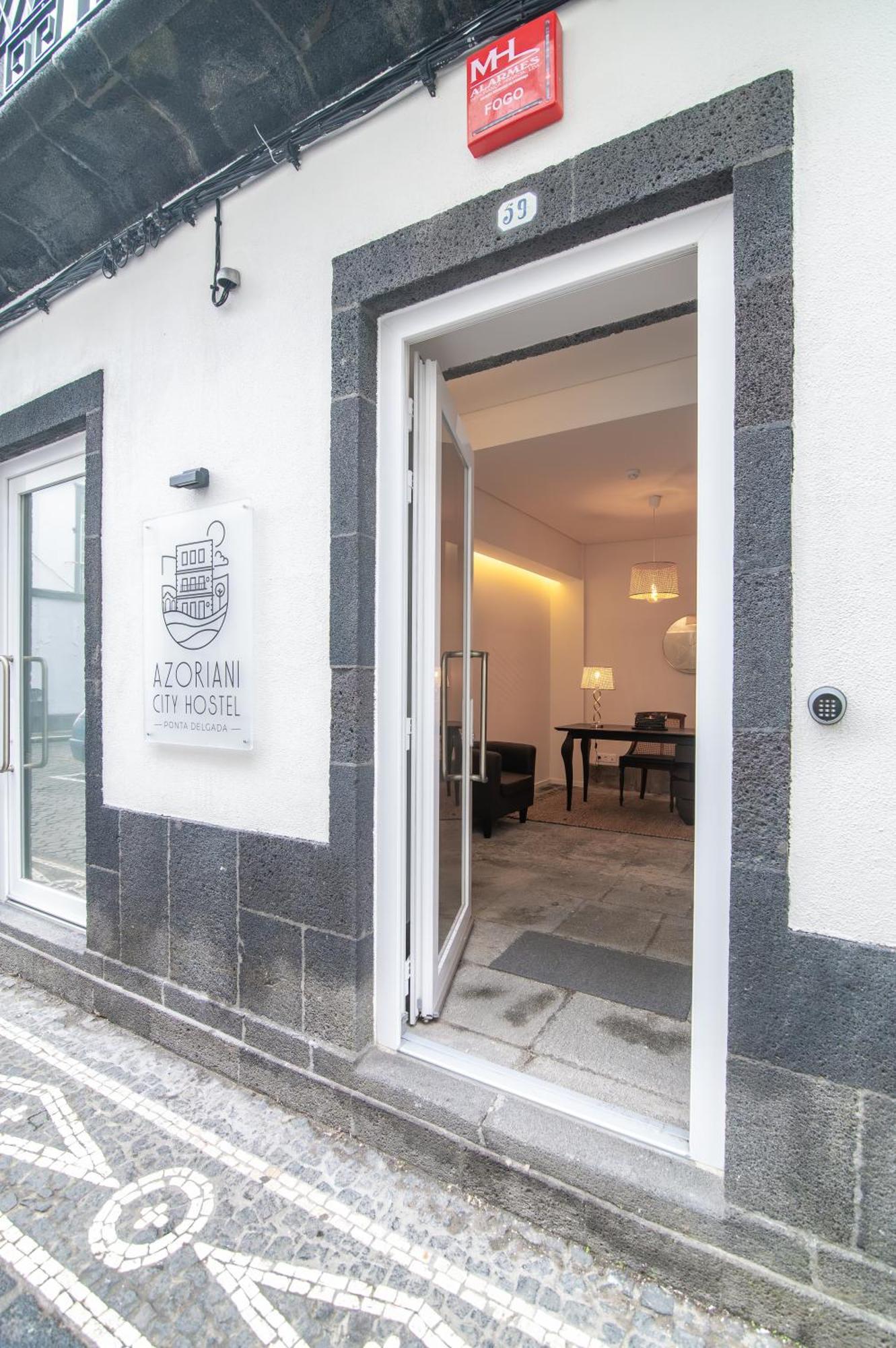 Azoriani City Hostel Ponta Delgada 외부 사진